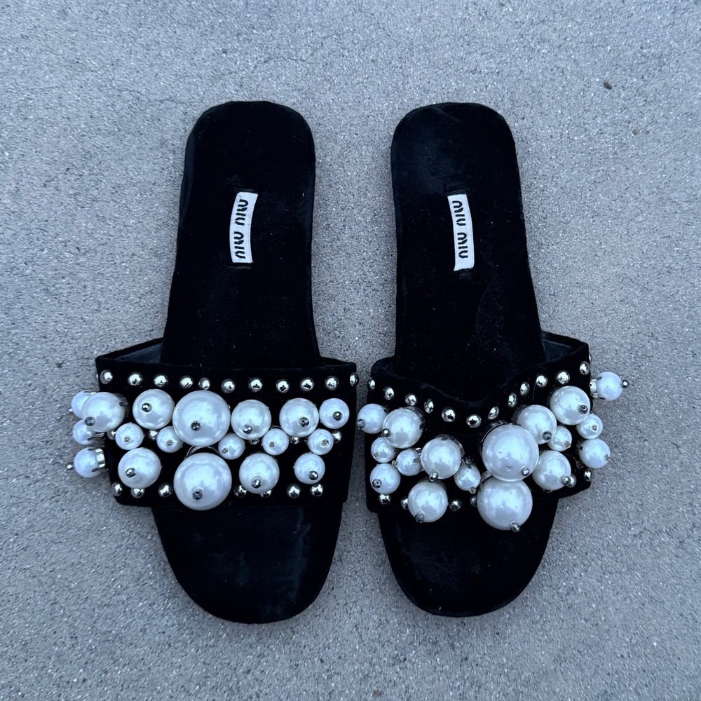 MIUMIU slippers